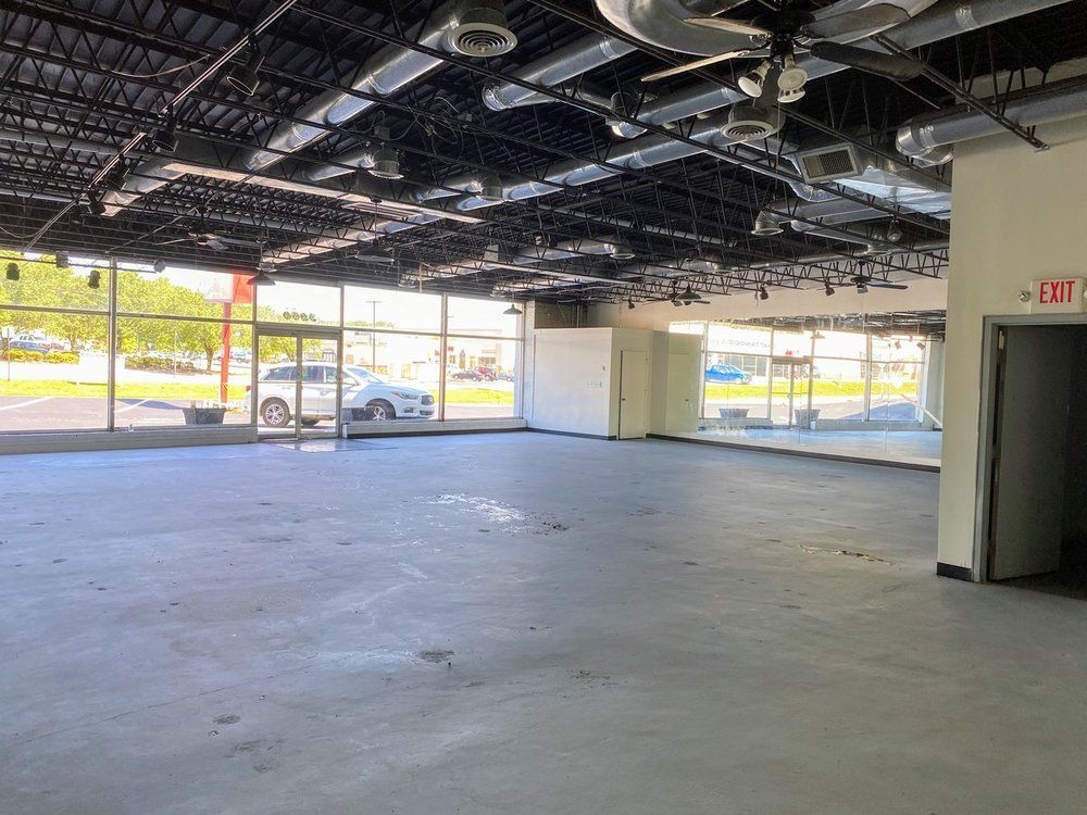 Gym For Lease: 3900 Hixson Pike, Chattanooga, TN 37415